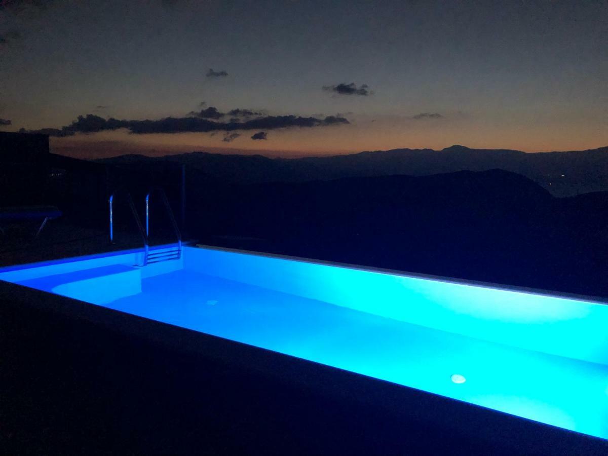 Luxus Tholos Bay ภายนอก รูปภาพ